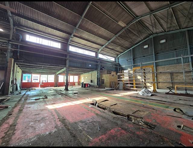 9,049M² WAREHOUSE TO LET IN TUNNEY